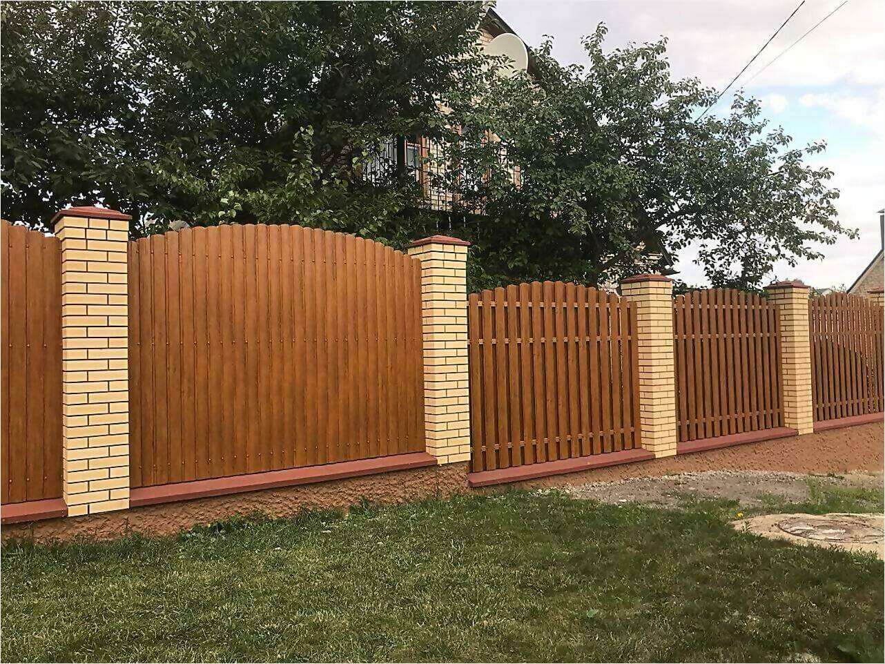 забор из штакетника 80м орех фото4 в Владимире