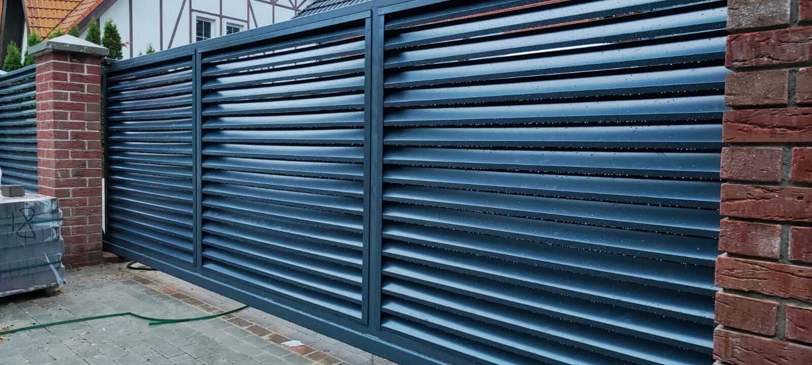 забор-жалюзи с ламелями эко-z ral7024 серый графит фото16 в Владимире