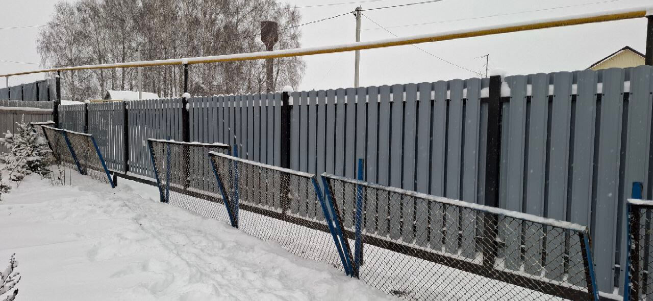 Забор из евроштакетника 27м RAL7024 Серый Графит МАТТЕ фото 5 в Владимире