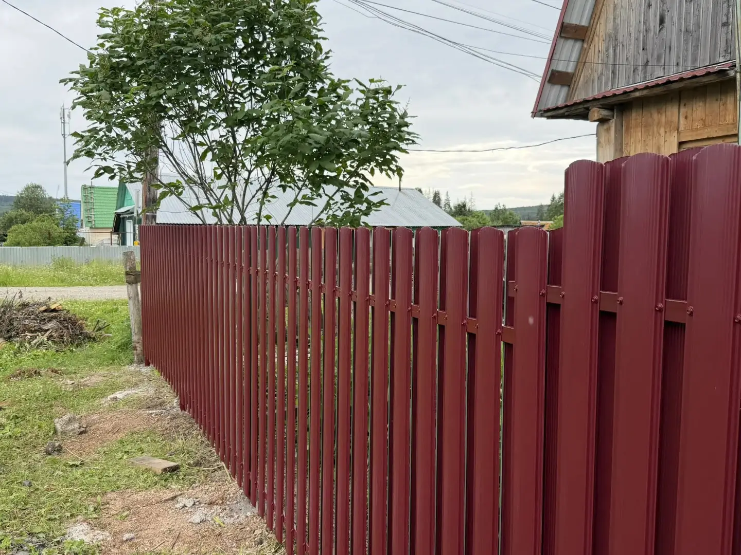 Забор из евроштакетника 24м RAL3005/3005 Красное Вино двусторонний фото 2 в Владимире