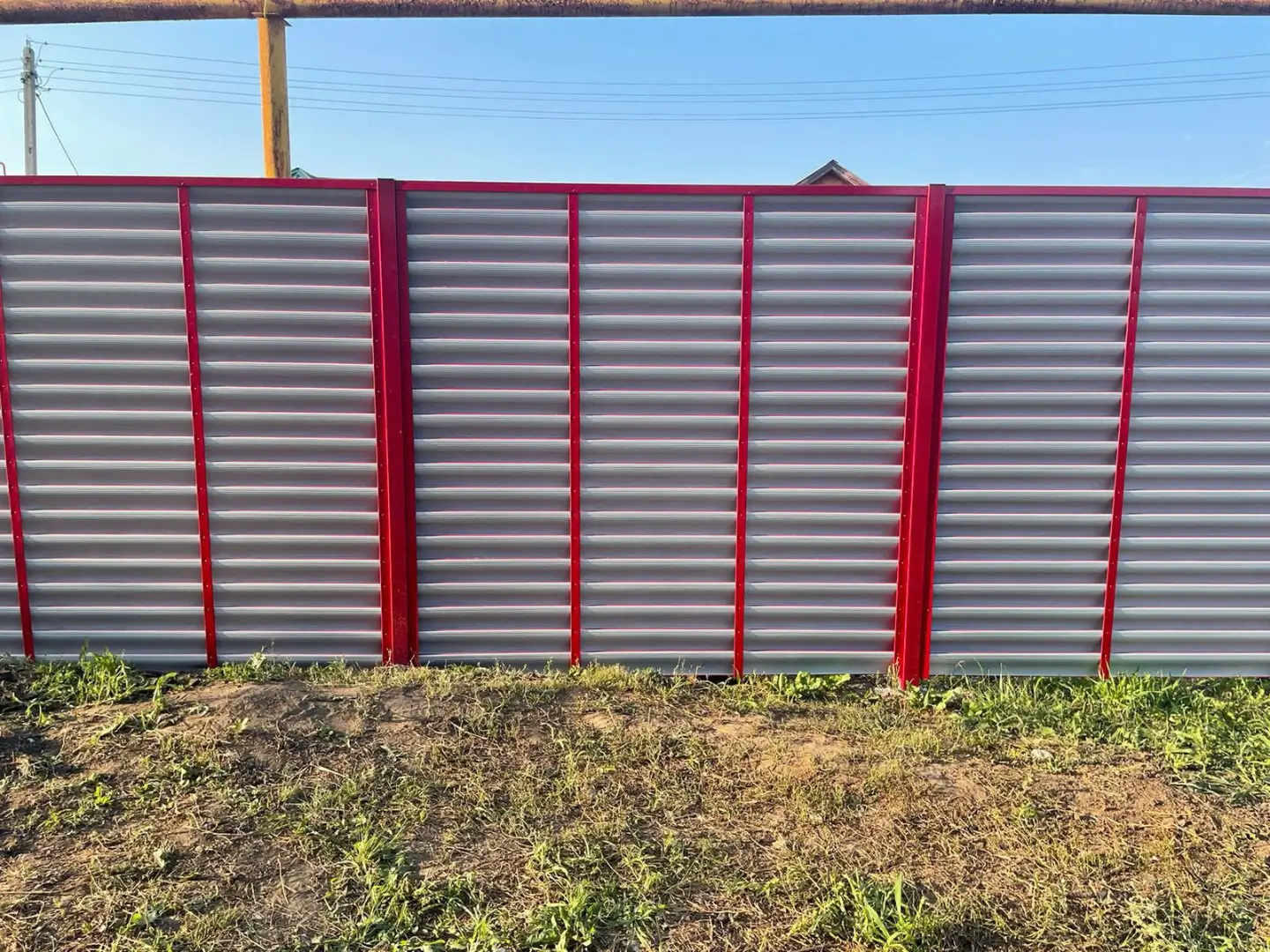 Забор-жалюзи из ламелей Еврожалюзи 24м RAL3003 Рубин фото 5 в Владимире